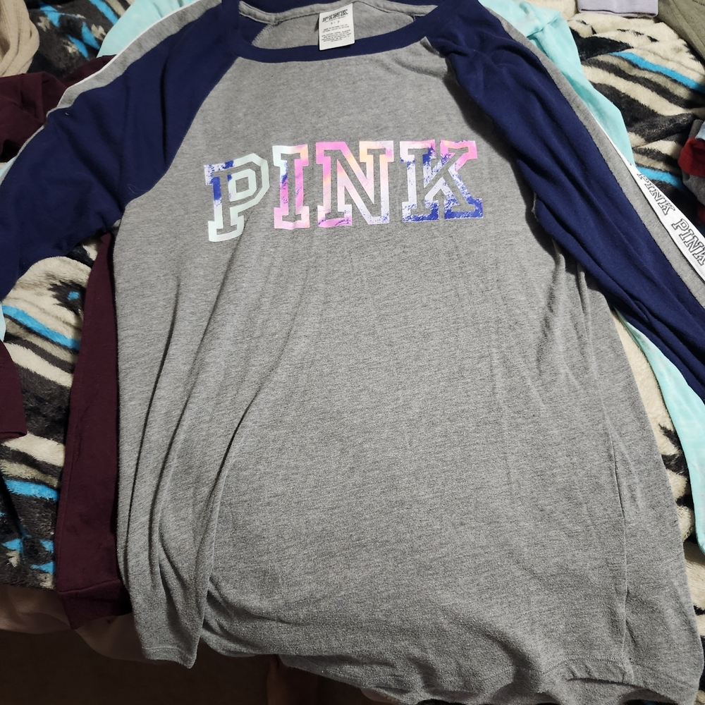 PINK Victoria's Secret Gray and Navy Long Sleeve Tee
